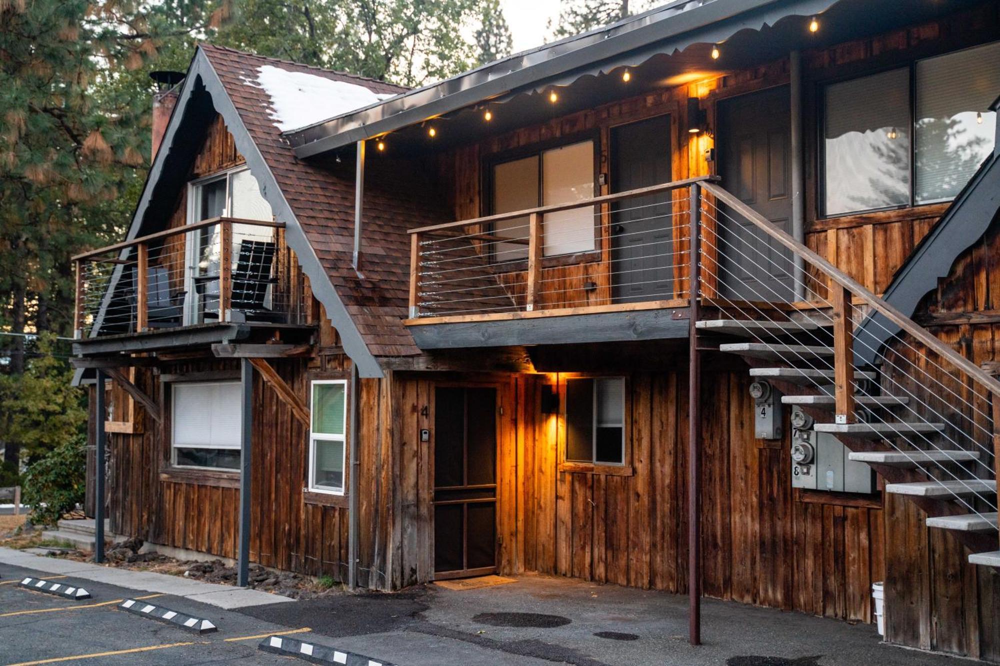 Basecamp Lodge Mount Shasta Pokoj fotografie