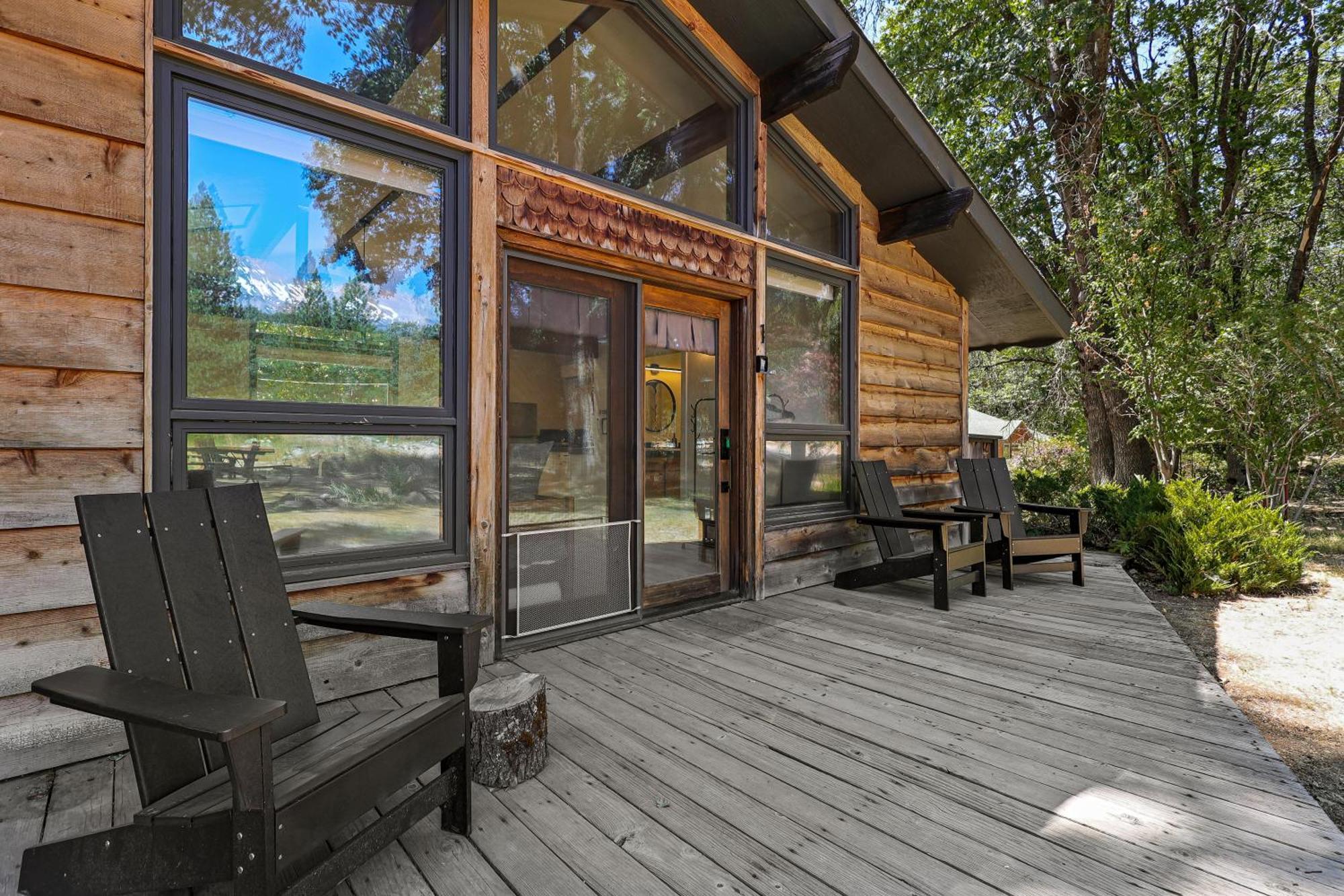 Basecamp Lodge Mount Shasta Exteriér fotografie